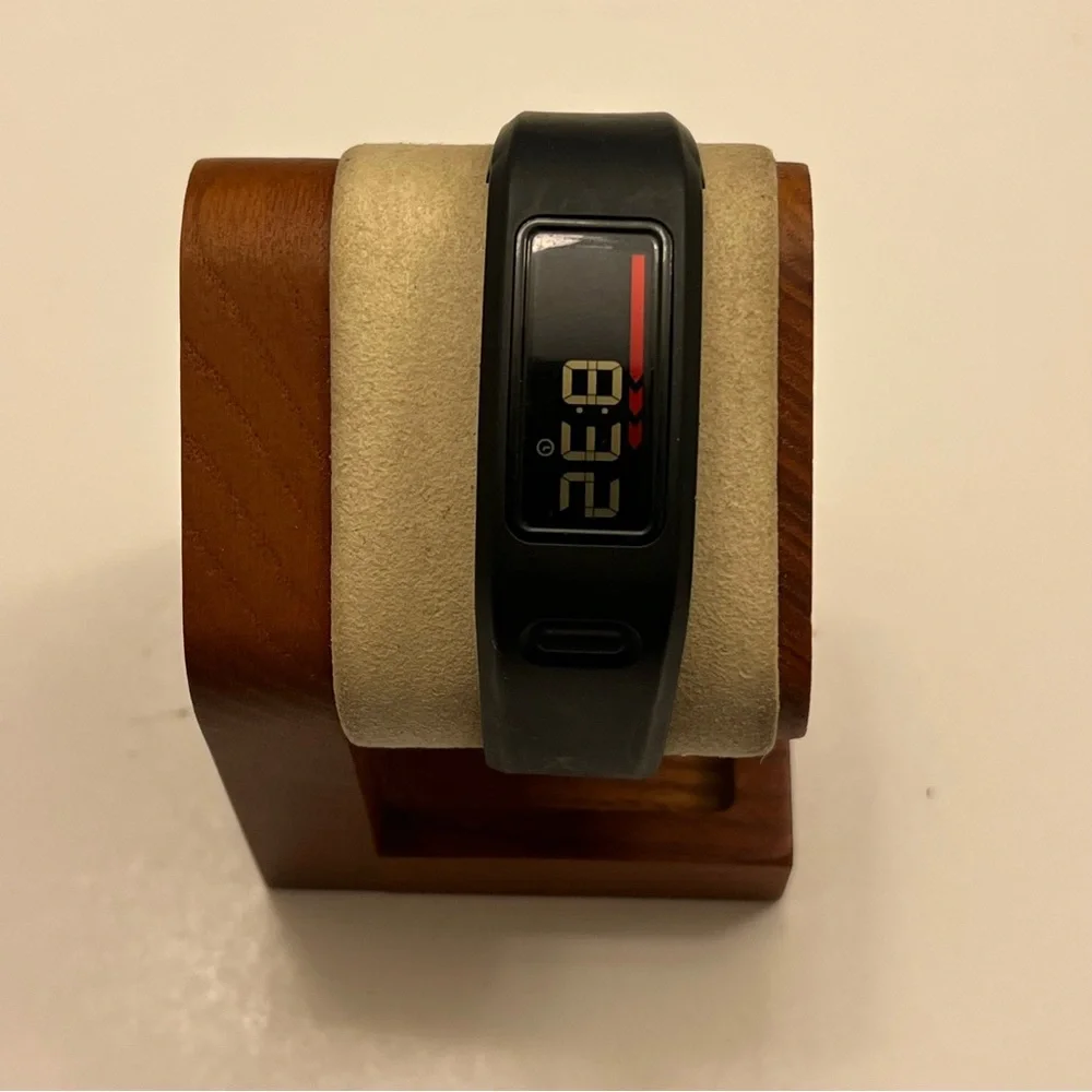 Garmin Vivofit (Full set, new batteries)‎